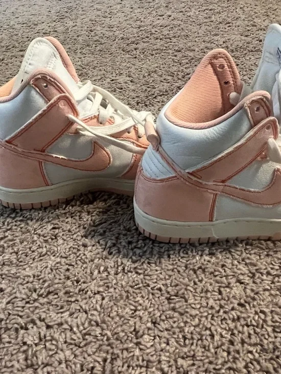 Nike Women’s High-Top Sneakers in White & Pink - Picture 4 of 6